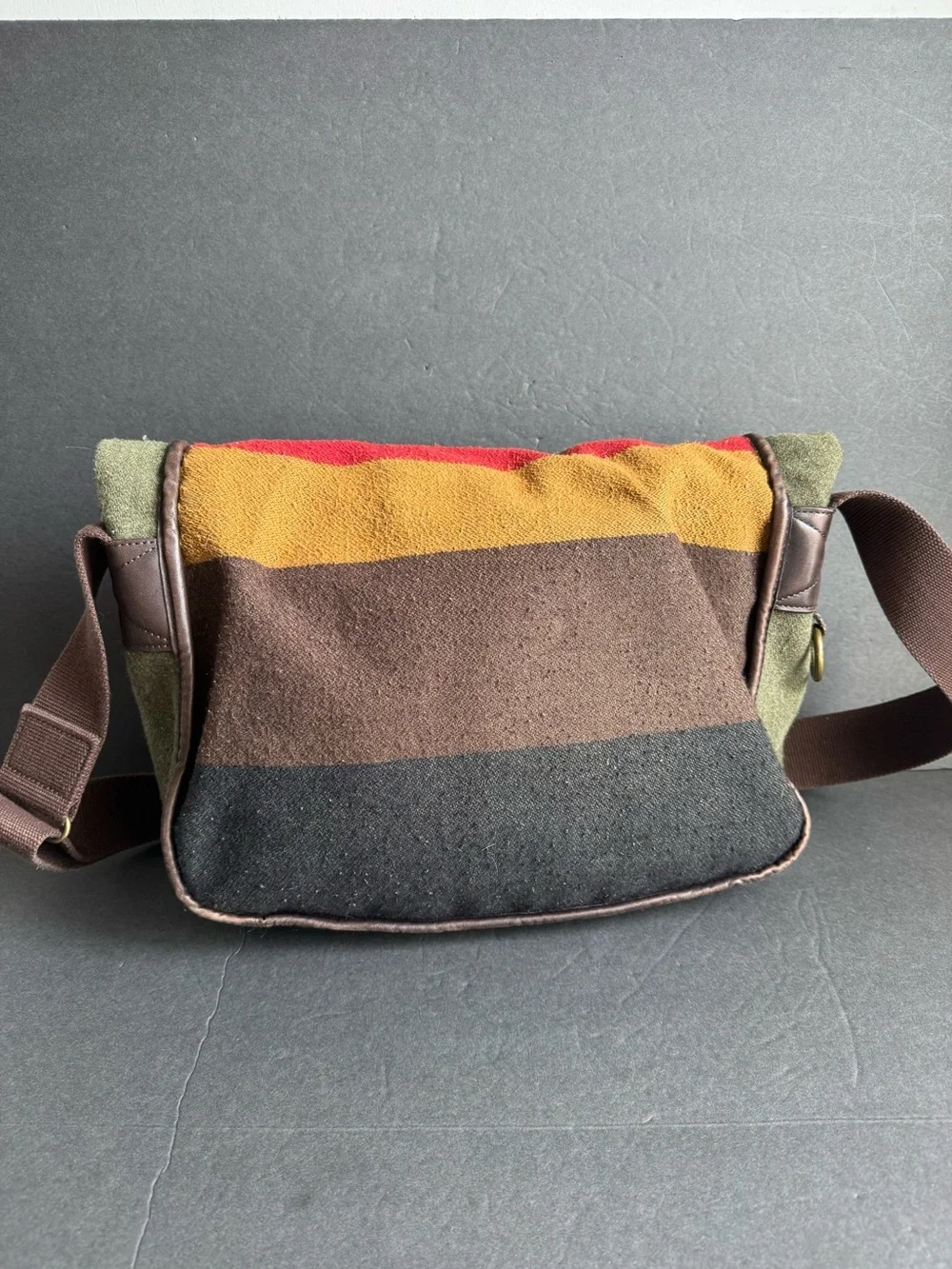 Barbour messenger bag